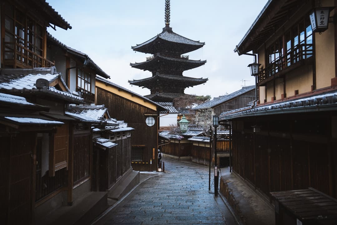电影《浪浪人生》定档12月31日 黄渤范丞丞殷门生嘉琦刘雪华笑对人生猖狂浪